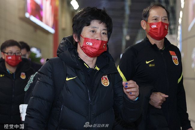 成人激情四射